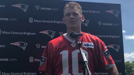 Videos: Mac Jones, Devin McCourty & Kendrick Bourne talk Patriots practice; DB footwork drills taken at Gillette Stadium (Patriots)